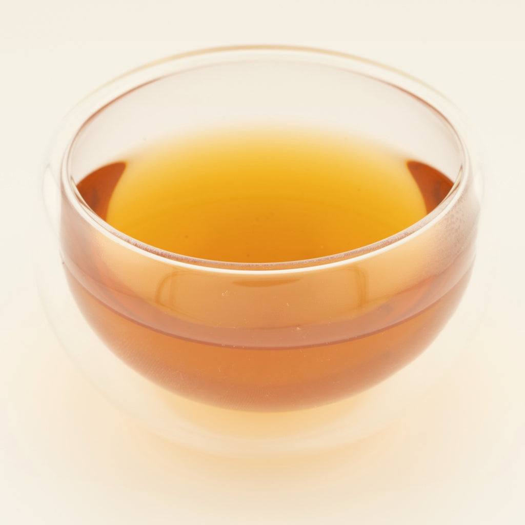 Crimson Garden Waltz, brewed, in a clear glass [crimson-garden-waltz-03-liquor]