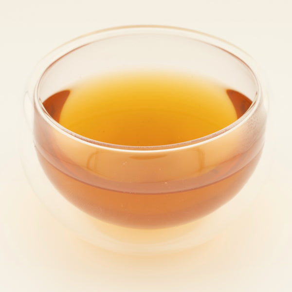 Crimson Garden Waltz, brewed, in a clear glass [crimson-garden-waltz-03-liquor]