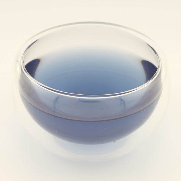 Sky Is Pink, brewed, in a clear glass [sky-is-pink-03-liquor]
