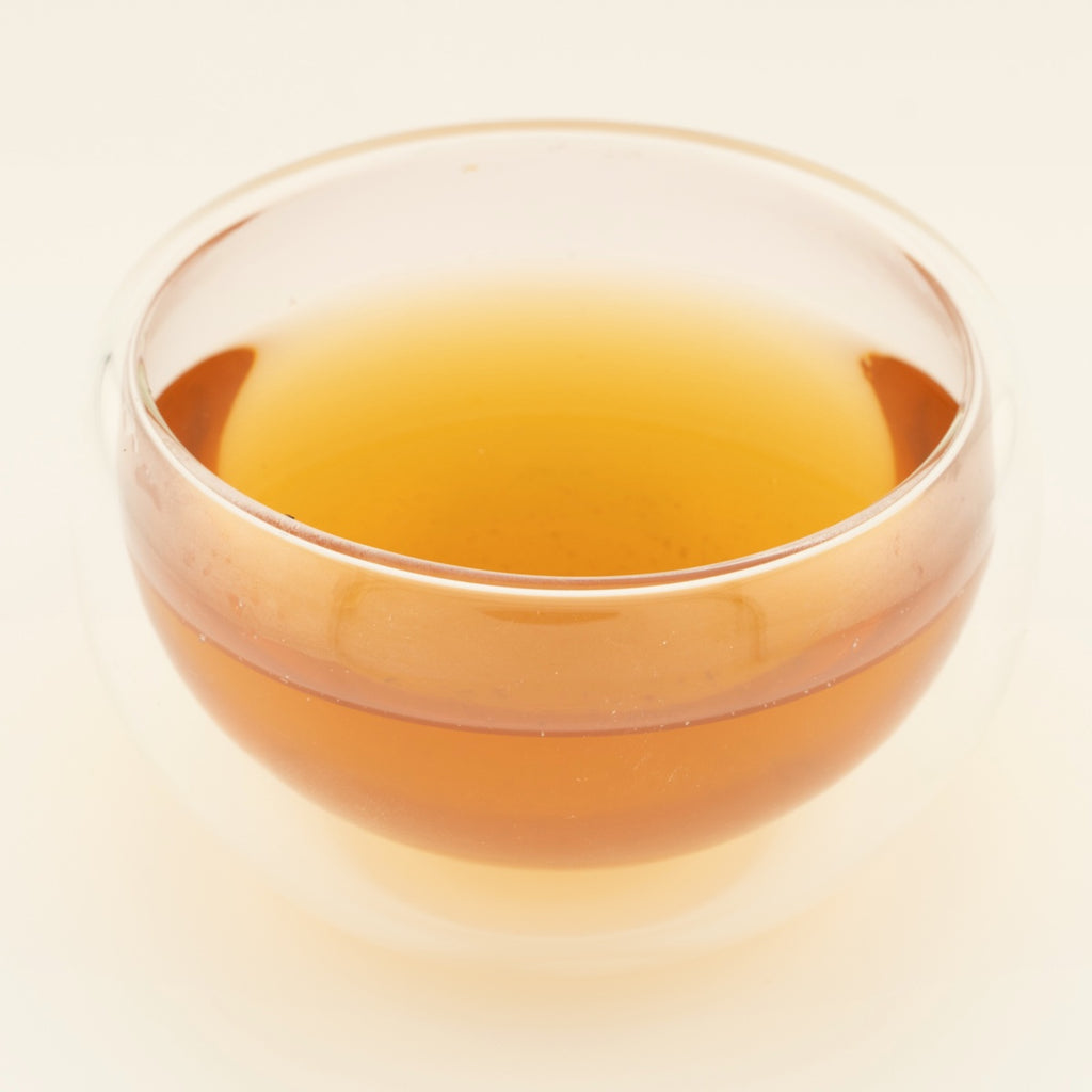 Velvet Rice Embrace, brewed, in a clear glass [velvet-rice-embrace-03-liquor]