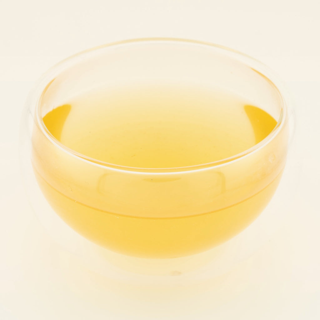 Winter Pear & Osmanthus Noel, brewed, in a clear glass [winter-pear-osmanthus-noel-03-liquor]